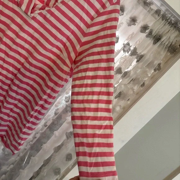 Crown & Ivy Pink and White Striped V-Neck Blouse - Picture 4 of 5